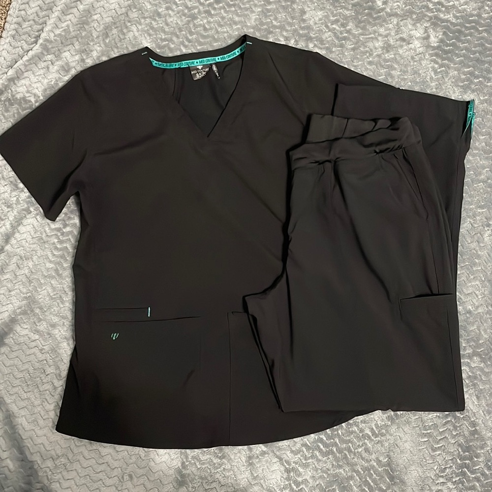 Large Med Couture Energy Scrub Set
